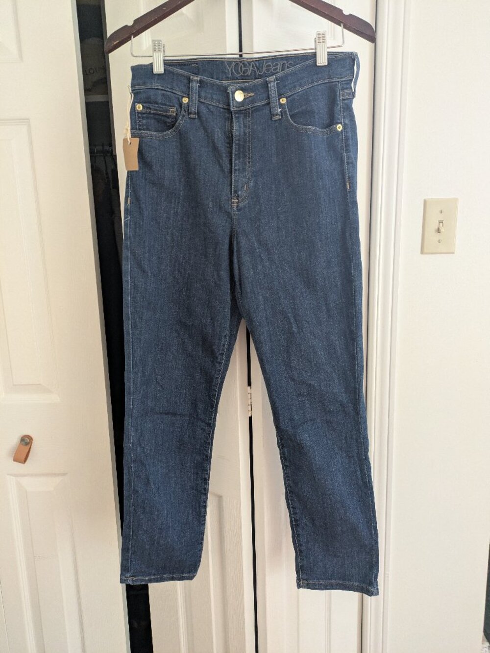 Yoga Jeans - Straight Leg